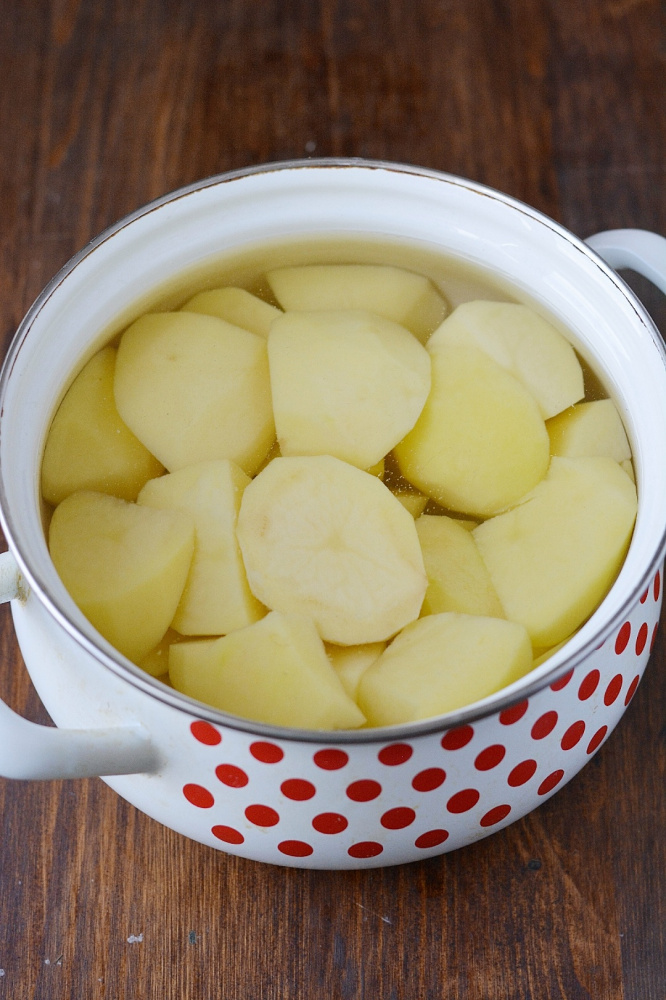 Постные вареники с картофелем и жареным луком 