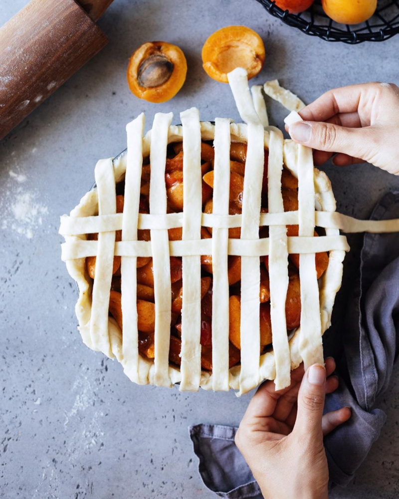 Пирог с абрикосами в духовке: 18 рецептов с фото